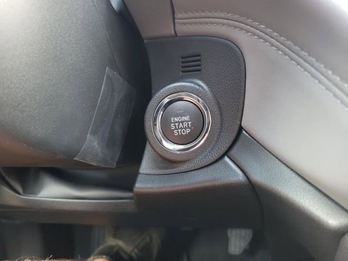 Used 2025 Subaru Outback Limited AWD/4WD image 18