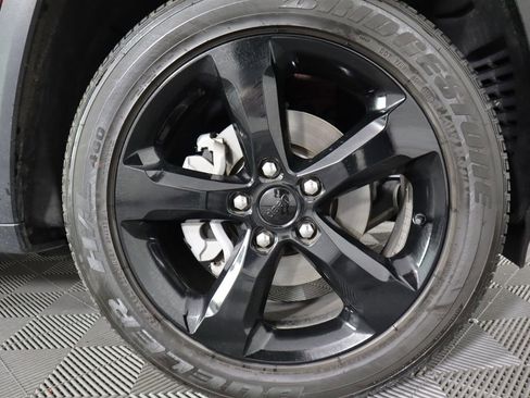 Used 2023 Jeep Grand Cherokee Altitude image 31