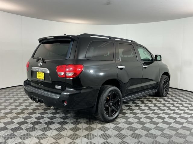 Used 2010 Toyota Sequoia Platinum AWD/4WD image 4