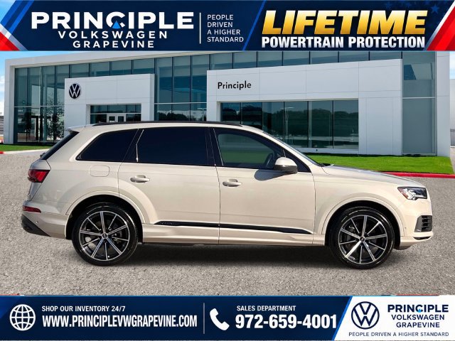 Used 2023 Audi Q7 3.0T Premium Plus w/ Premium Plus Package AWD/4WD image 3
