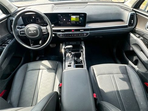 Certified 2024 Kia Sorento SX image 25