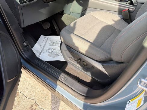 Used 2025 Ford Explorer Active image 33