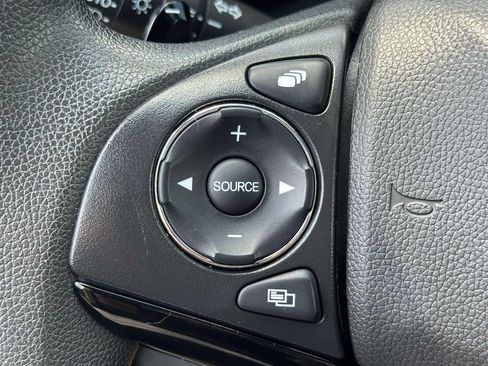 Certified 2022 Honda HR-V EX image 18