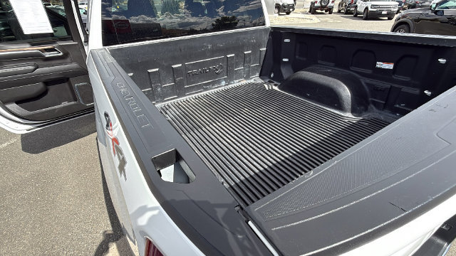 Used 2025 Chevrolet Silverado 1500 LT AWD/4WD image 27