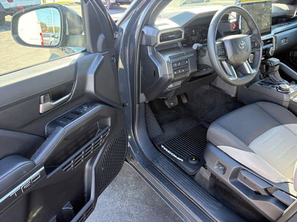 Used 2026 Toyota Tacoma TRD Off-Road AWD/4WD image 19