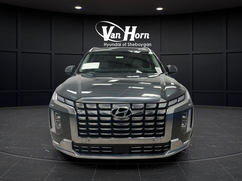 Used 2024 Hyundai Palisade Calligraphy AWD/4WD image 2
