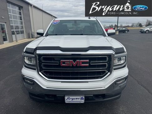 Used 2017 GMC Sierra 1500 SLE w/ Suspension Package, Off-Road image 2