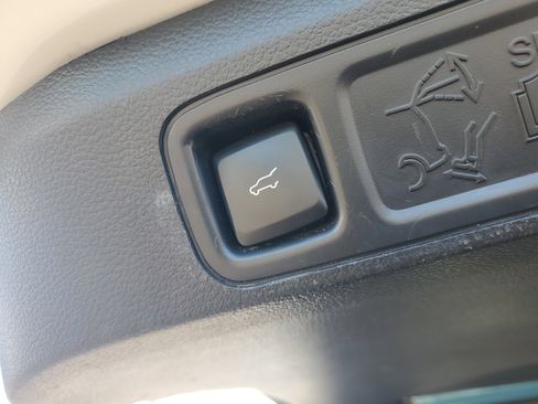 Used 2023 Ford Expedition Timberline image 9