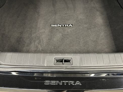 Used 2024 Nissan Sentra S image 14