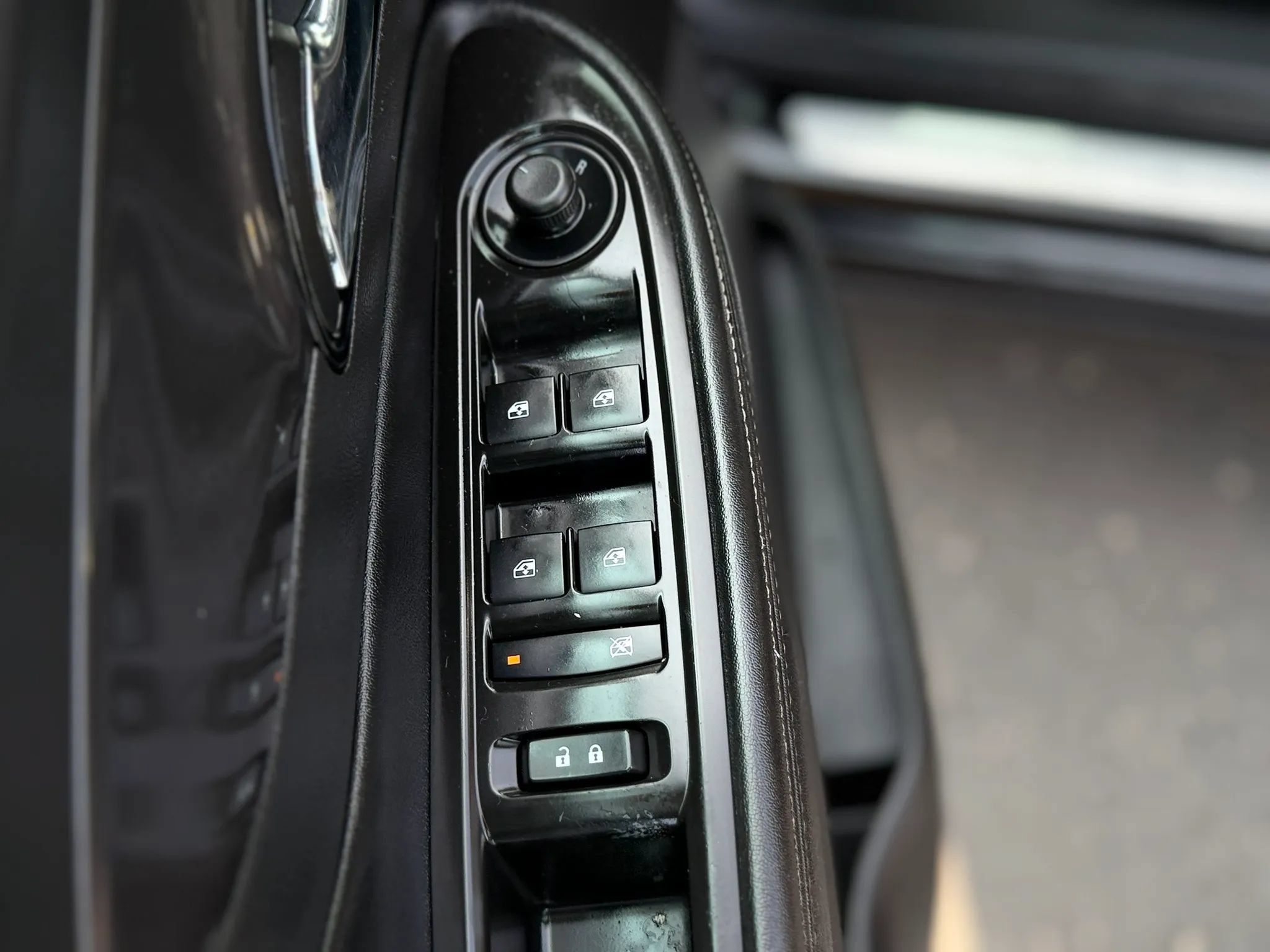 Used 2018 Buick Encore Preferred FWD image 38