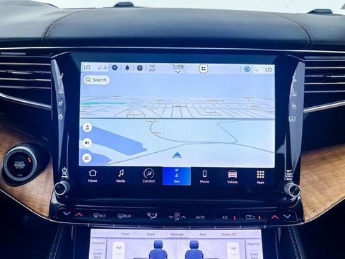 Used 2022 Jeep Grand Wagoneer Series III image 6