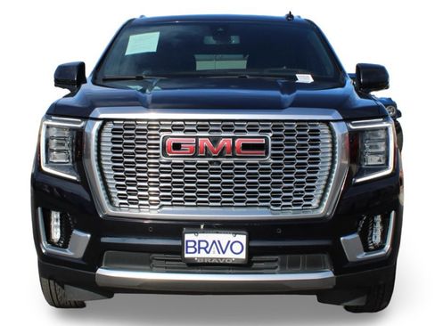 Used 2021 GMC Yukon Denali image 2