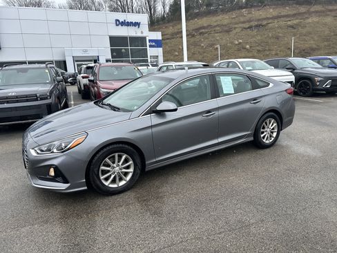 Used 2018 Hyundai Sonata SE w/ Cargo Package image 17