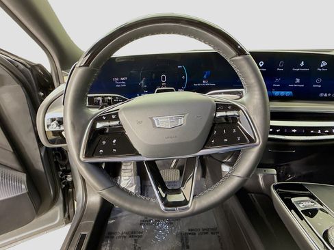 Used 2023 Cadillac Lyriq 2WD image 11