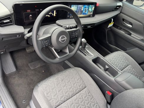 New 2026 Nissan Kicks SV image 18