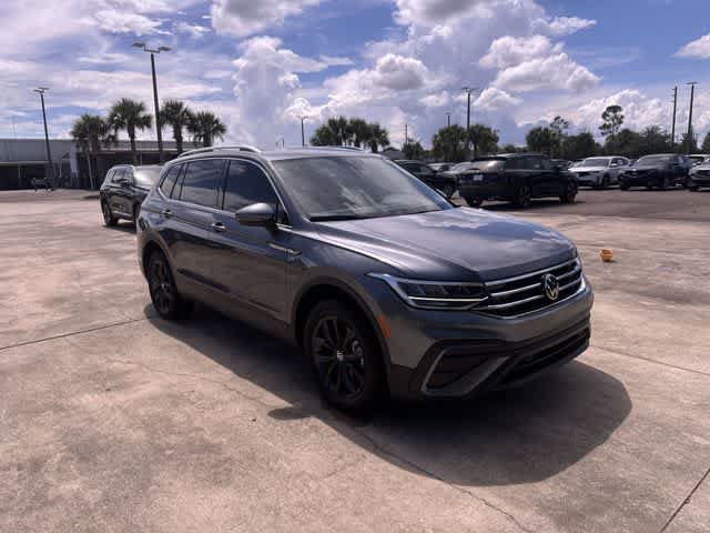 Used 2024 Volkswagen Tiguan SE FWD image 16