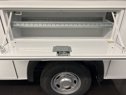 New 2025 Ford F250 XL w/ Snow Plow Prep Package image 30