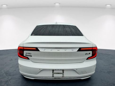 Used 2022 Volvo S90 B6 Inscription w/ Advanced Package image 8