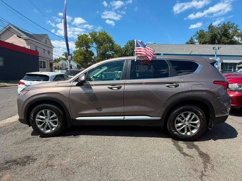 Used 2019 Hyundai Santa Fe SE FWD image 8