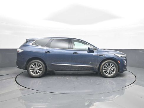 Used 2024 Buick Enclave Avenir w/ Avenir Technology Package AWD/4WD image 9