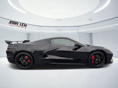Used 2022 Chevrolet Corvette Stingray Premium Conv w/ Z51 Performance Package image 2