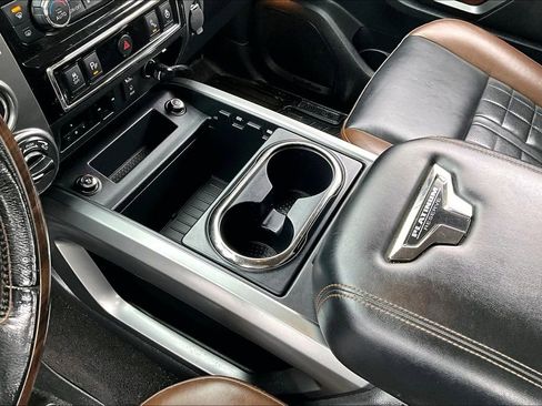 Used 2018 Nissan Titan Platinum Reserve image 19