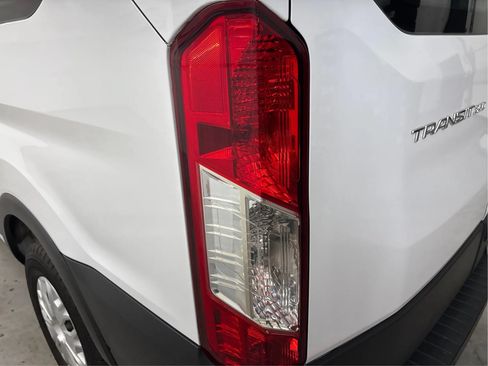 Used 2021 Ford Transit 350 XLT RWD image 31