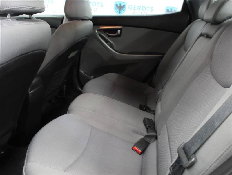 Used 2013 Hyundai Elantra GLS FWD image 16