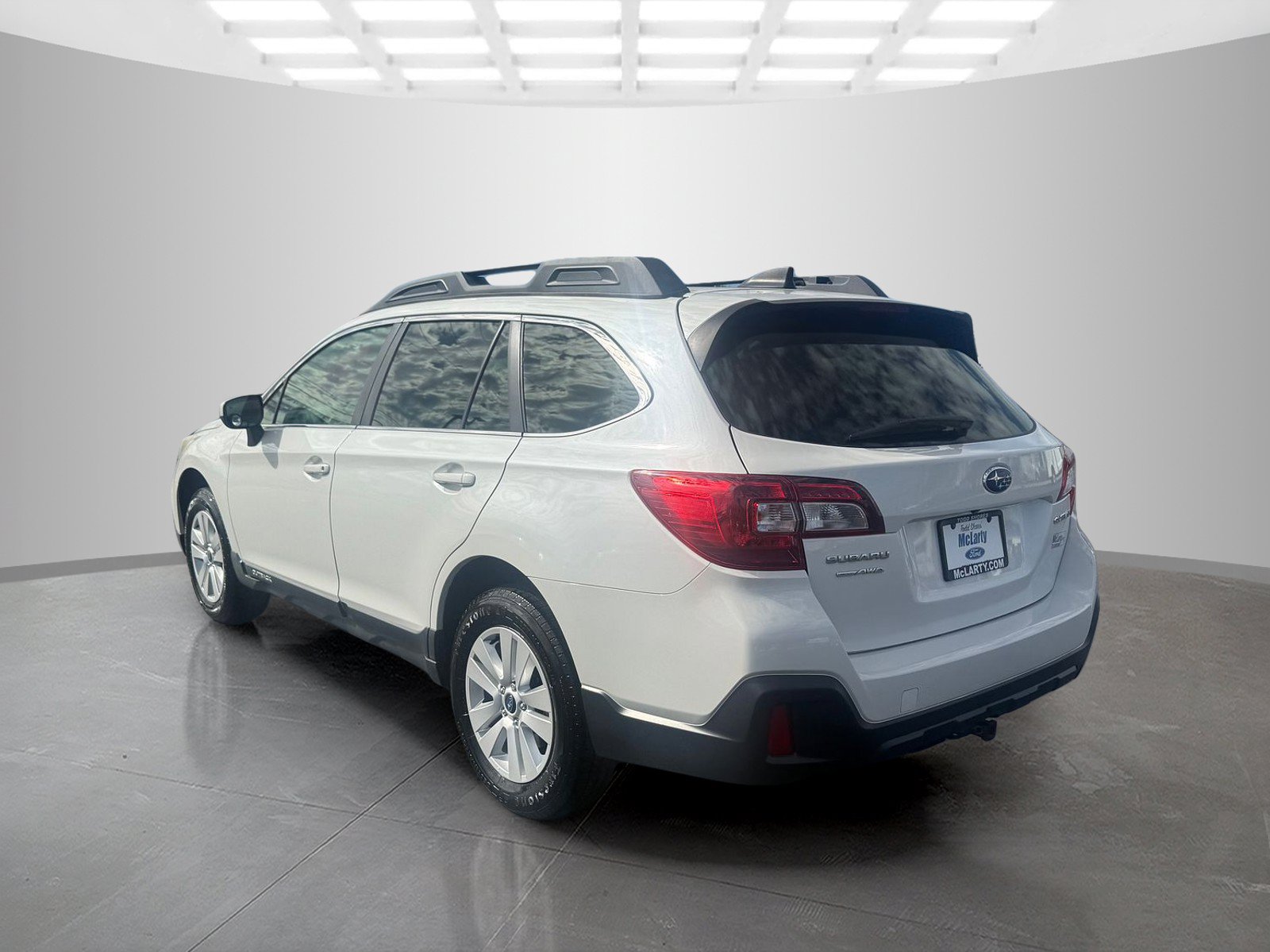 Used 2019 Subaru Outback 2.5i Premium AWD/4WD image 5