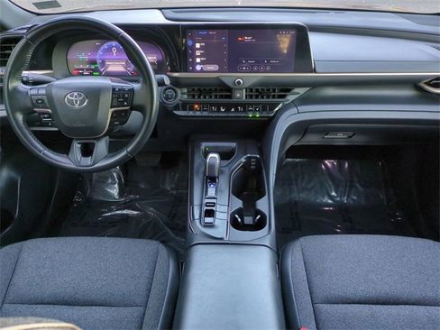 Used 2023 Toyota Crown XLE image 14