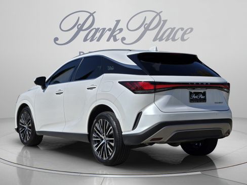 Used 2024 Lexus RX 350 Premium Plus w/ Convenience Package FWD image 3