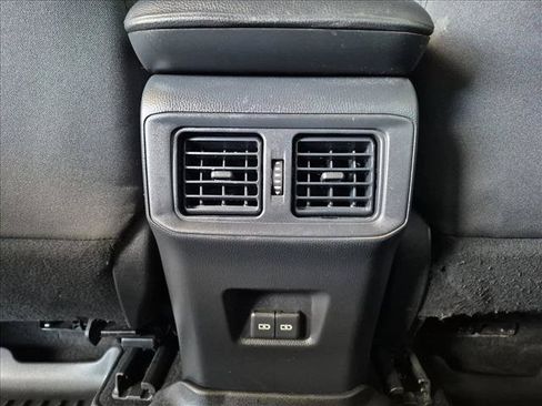 Used 2022 Toyota RAV4 XLE w/ Convenience Package AWD/4WD image 17