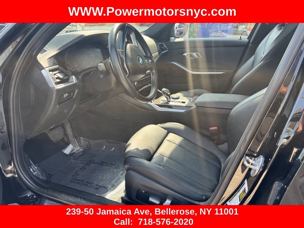 Used 2019 BMW 330i xDrive Sedan w/ Driving Assistance Package AWD/4WD image 21