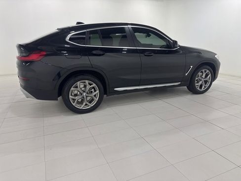 Certified 2023 BMW X4 xDrive30i w/ Convenience Package image 6