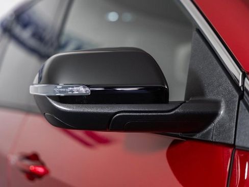 New 2026 Chevrolet Traverse LT image 15