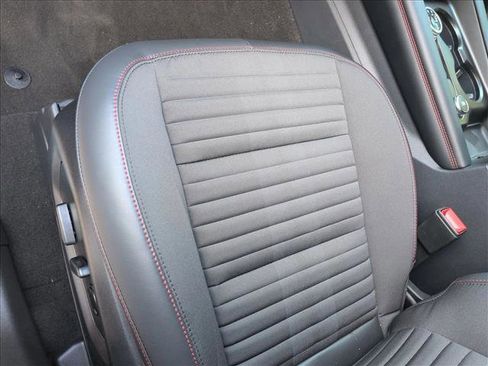 New 2026 Ford Explorer ST-Line w/ ST-Line Street Pack image 4