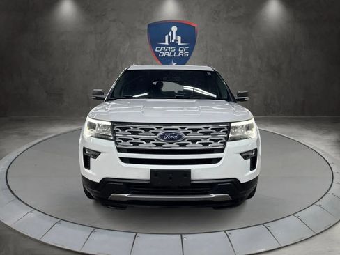 Used 2019 Ford Explorer XLT w/ Equipment Group 201A FWD image 8