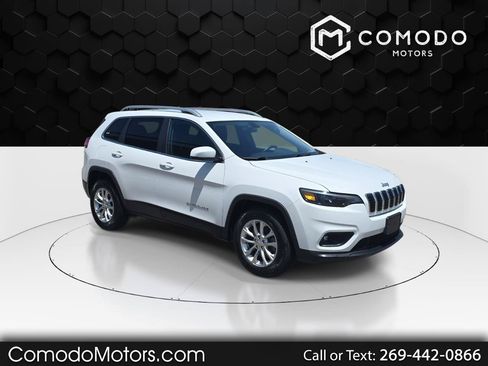 Used 2019 Jeep Cherokee Latitude w/ Cold Weather Group FWD image 1