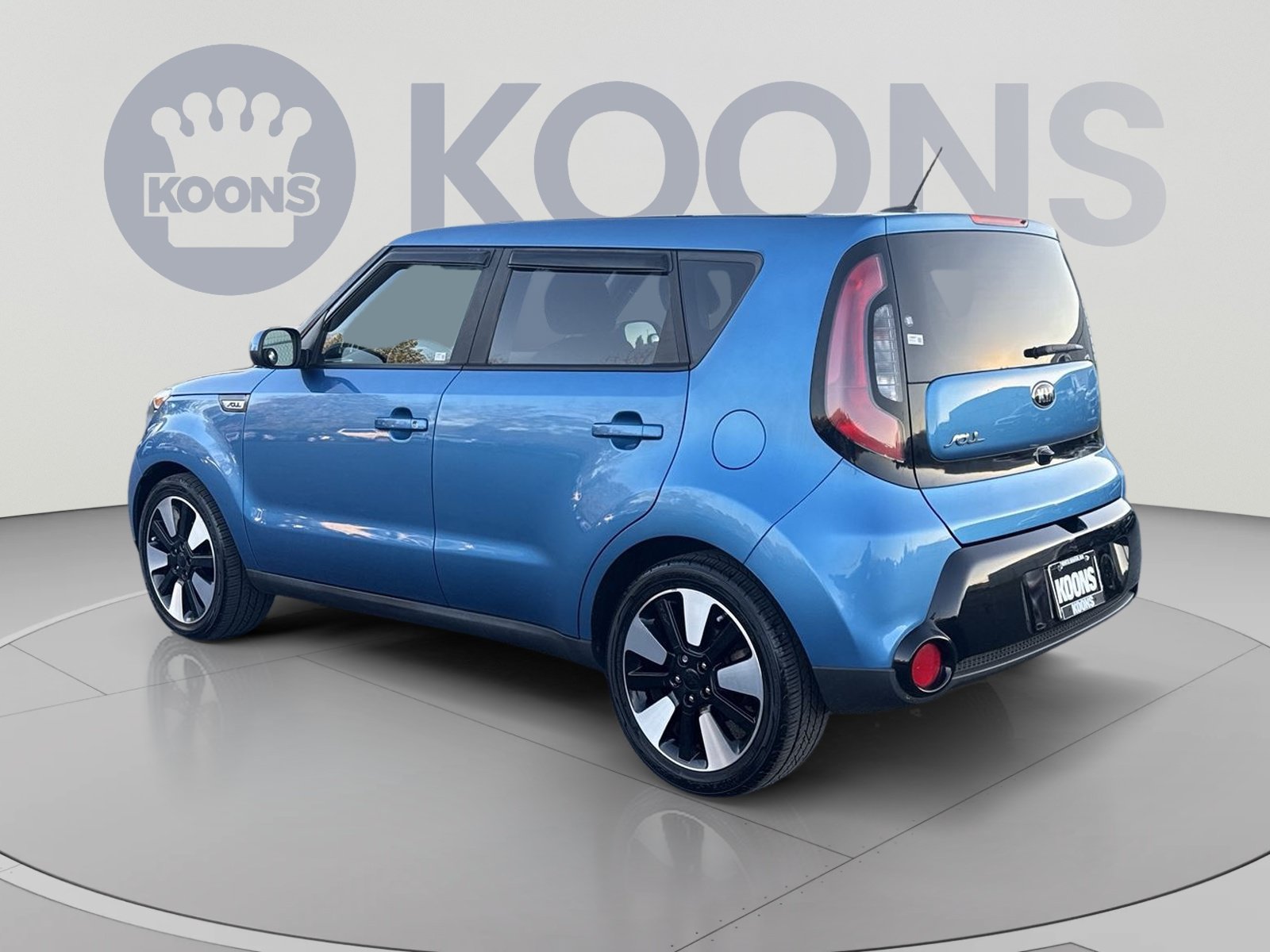 Used 2016 Kia Soul + w/ Designer's Package FWD image 8