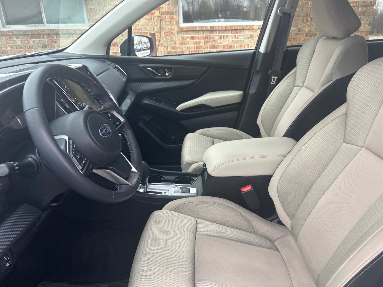 Used 2023 Subaru Ascent Premium w/ Convenience Package AWD/4WD image 18