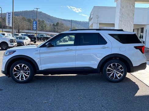 New 2026 Ford Explorer ST-Line w/ Premium Package image 24