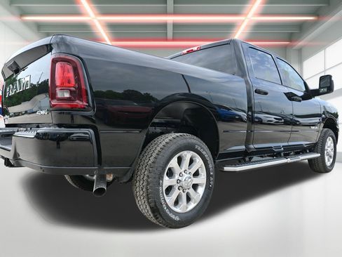 New 2026 RAM 2500 Big Horn AWD/4WD image 3