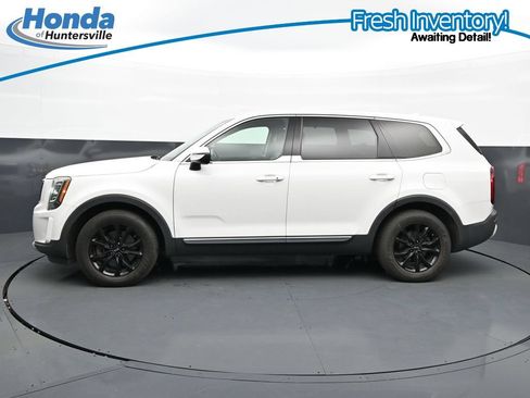 Used 2020 Kia Telluride LX AWD/4WD image 6