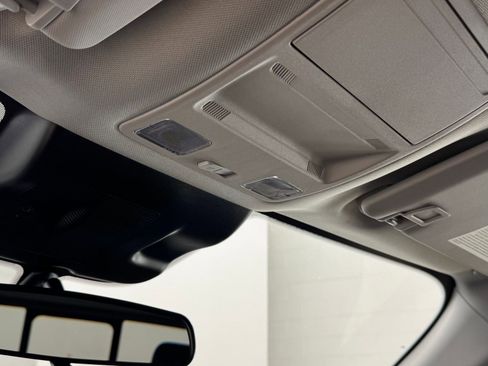 New 2025 Ford Maverick Lariat w/ Black Appearance Package image 18