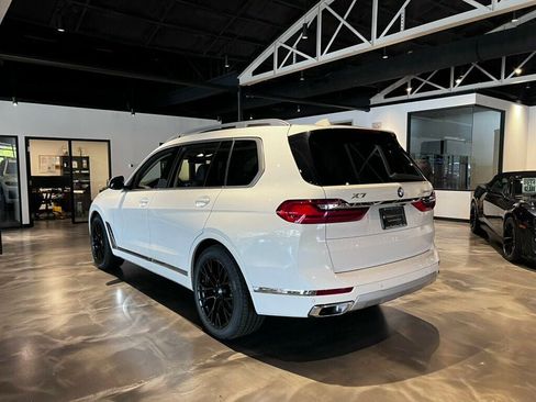 Used 2021 BMW X7 xDrive40i AWD/4WD image 3