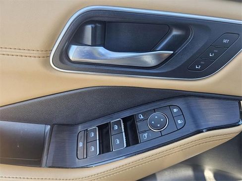 Used 2023 Nissan Rogue Platinum w/ Platinum Premium Package image 33