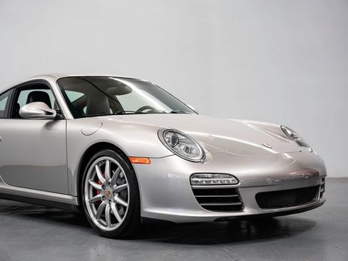 Used 2012 Porsche 911 Carrera 4S AWD/4WD image 36