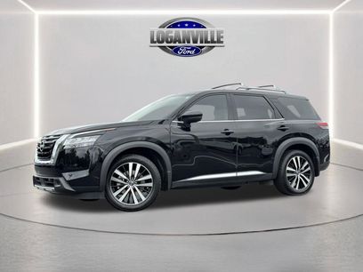 Used 2024 Nissan Pathfinder Platinum w/ Cargo Package