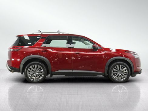 Used 2023 Nissan Pathfinder SL w/ SL Premium Package AWD/4WD image 6
