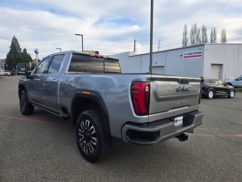 Used 2024 GMC Sierra 2500 Denali Ultimate w/ Max Trailering Package image 7